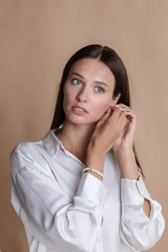 Modernes Perlenarmband weiß 14K Roségold plattiertem 925er Silber, 6-11 mm, 18 cm, Gaura Pearls, Estland Bild 2